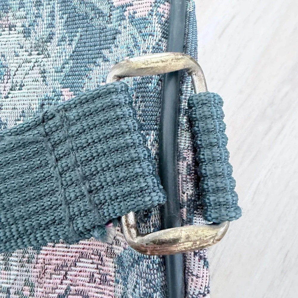 Trade Winds Vintage Floral Tapestry Train Case Travel Vanity Bag Pink Green Rose